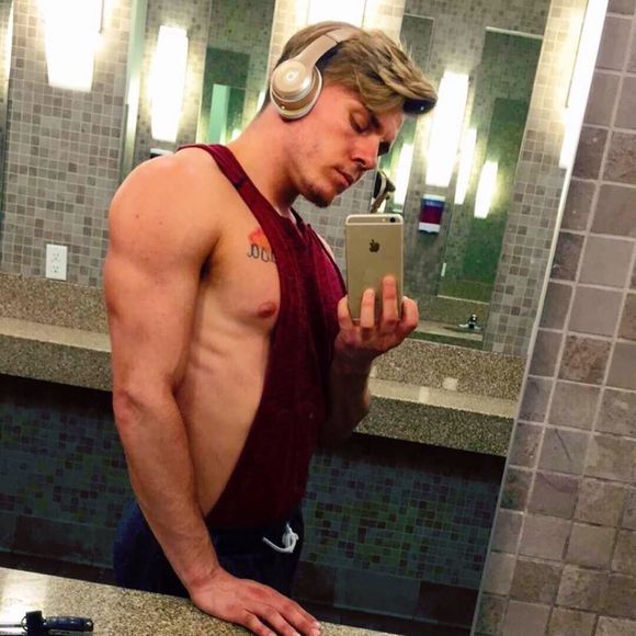 Meet your Posher, Brandon - Picture 1 of 1